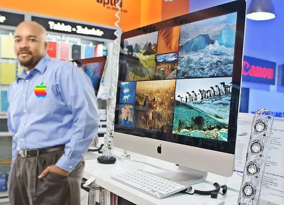 Thomas Drake—a brave, patriotic whistleblower—became unemployable to the extent that he was reduced to clerking at an Apple store in suburban Maryland Thomas Drake—a brave, patriotic whistleblower—became unemployable to the extent that he was reduced to clerking at an Apple store in suburban Maryland