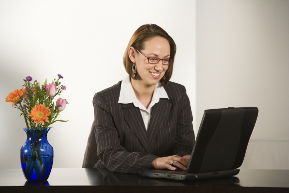 Alvin Toffler predicted decades ago that many people would be able to work from home in the future Alvin Toffler predicted decades ago that many people would be able to work from home in the future